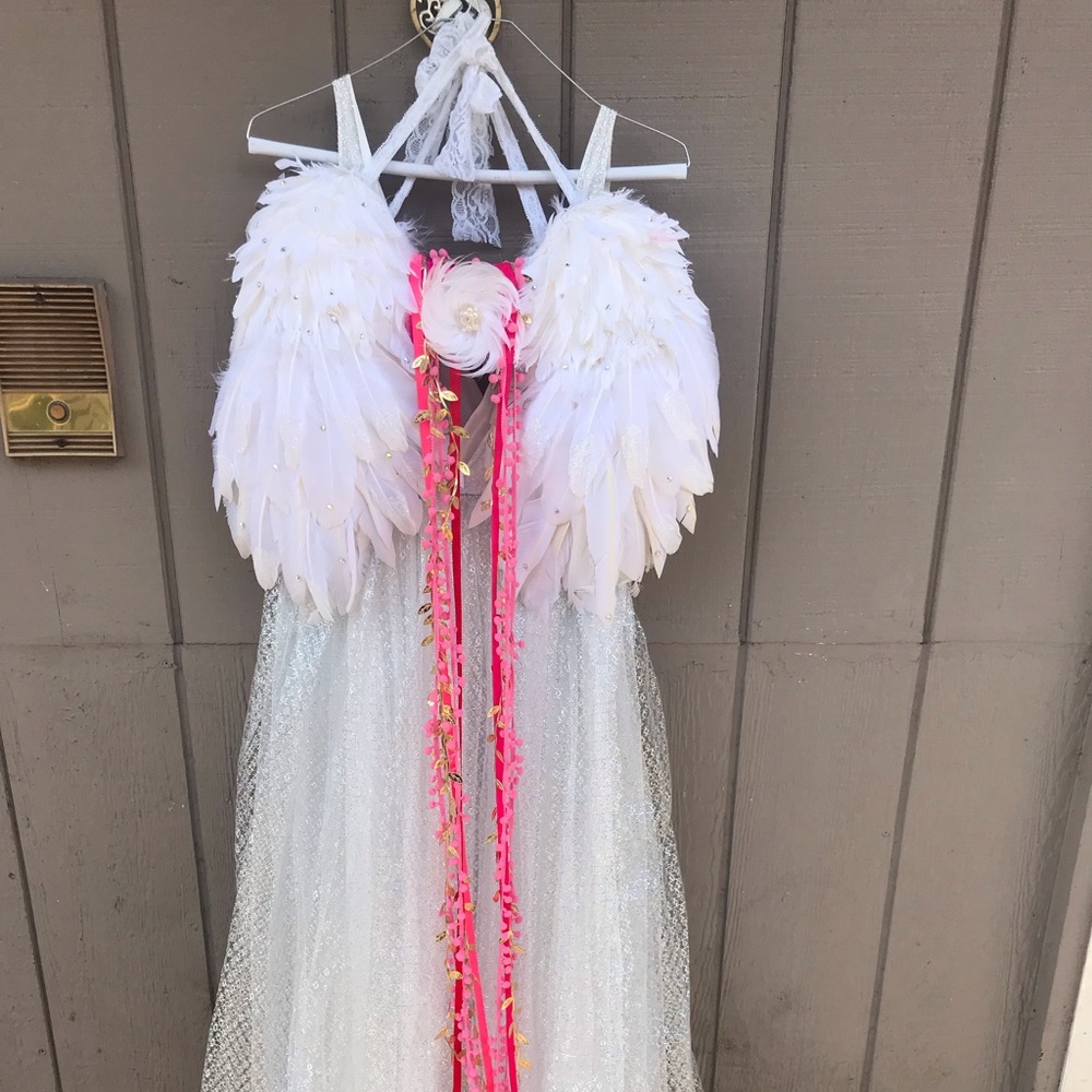 Angel wings and dress